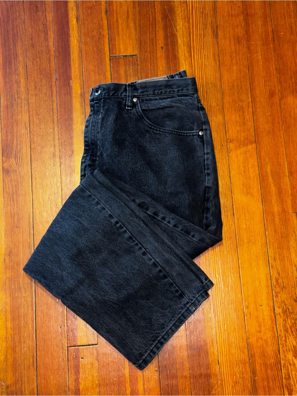 Wrangler Men's Relaxed Fit Black Jeans